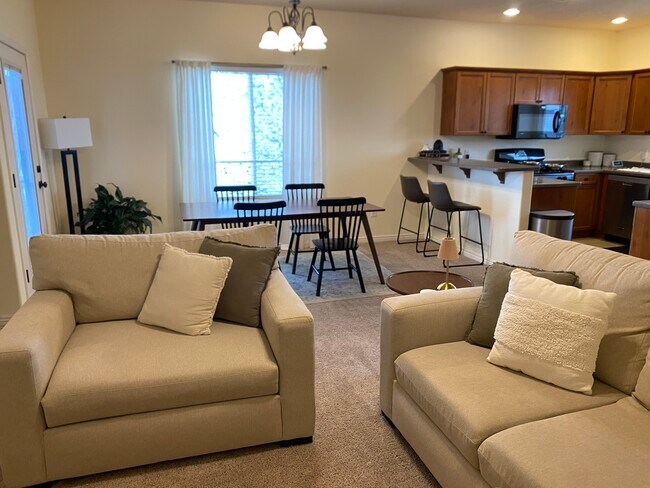 Unidad 1 Interior principal - 1177 Northfield Rd