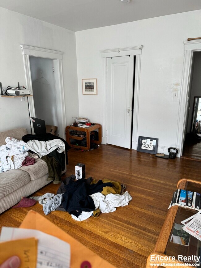 Foto del edificio - 1697 Cambridge St