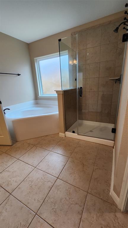 Building Photo - 21326 Echo Manor Dr