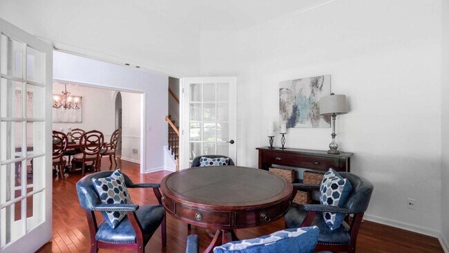 Building Photo - 2330 Rose Walk Dr