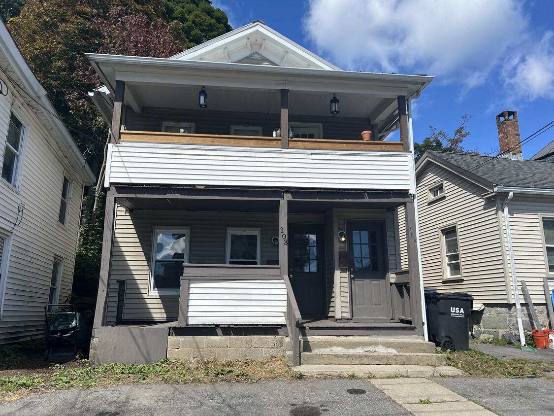 Primary Photo - 103 Elm St