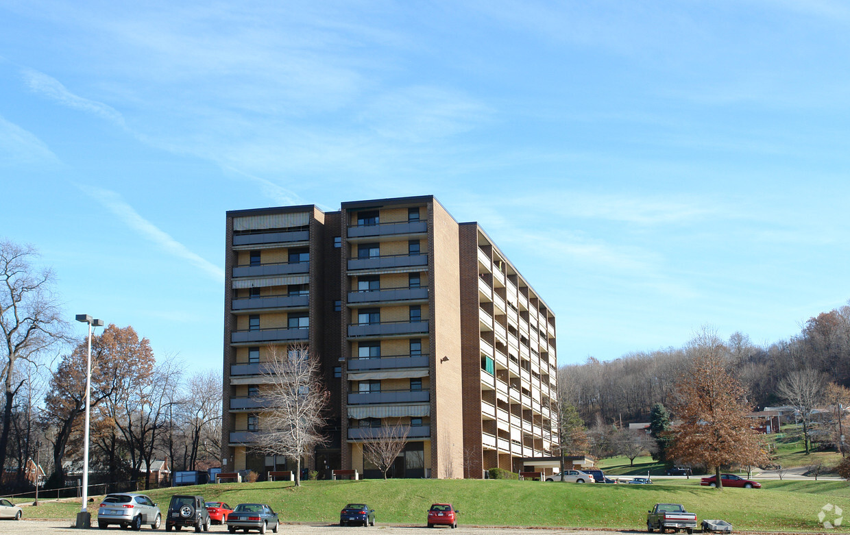 Foto del edificio - Lower Burrell Manor