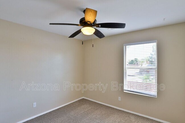 Foto del edificio - 17437 N 16th Pl