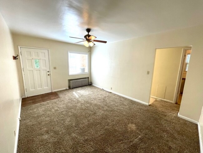 Building Photo - 69 N 200 W