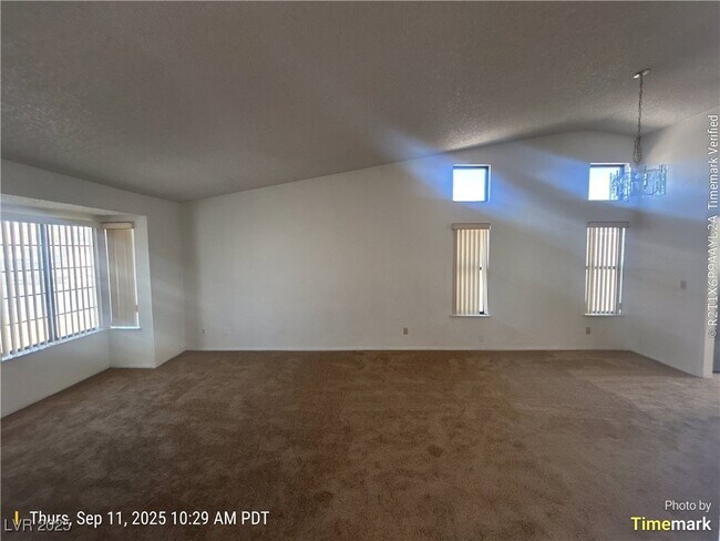 Foto del edificio - 3120 N Leafwood St