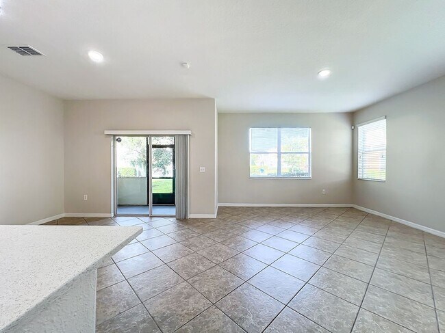 Building Photo - 3002 Bargate St