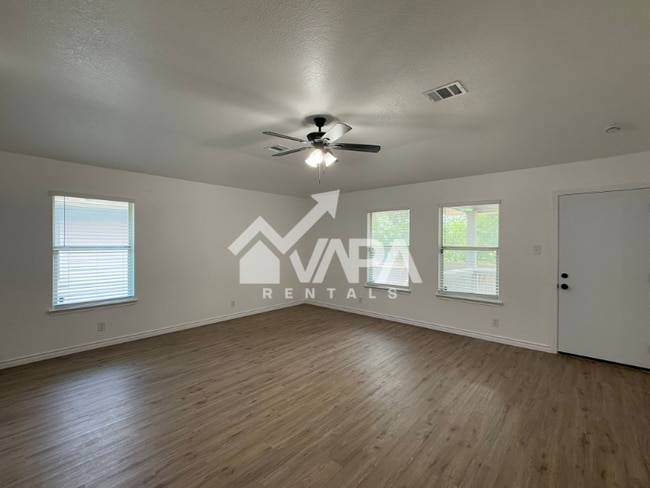 Building Photo - 9159 Everton