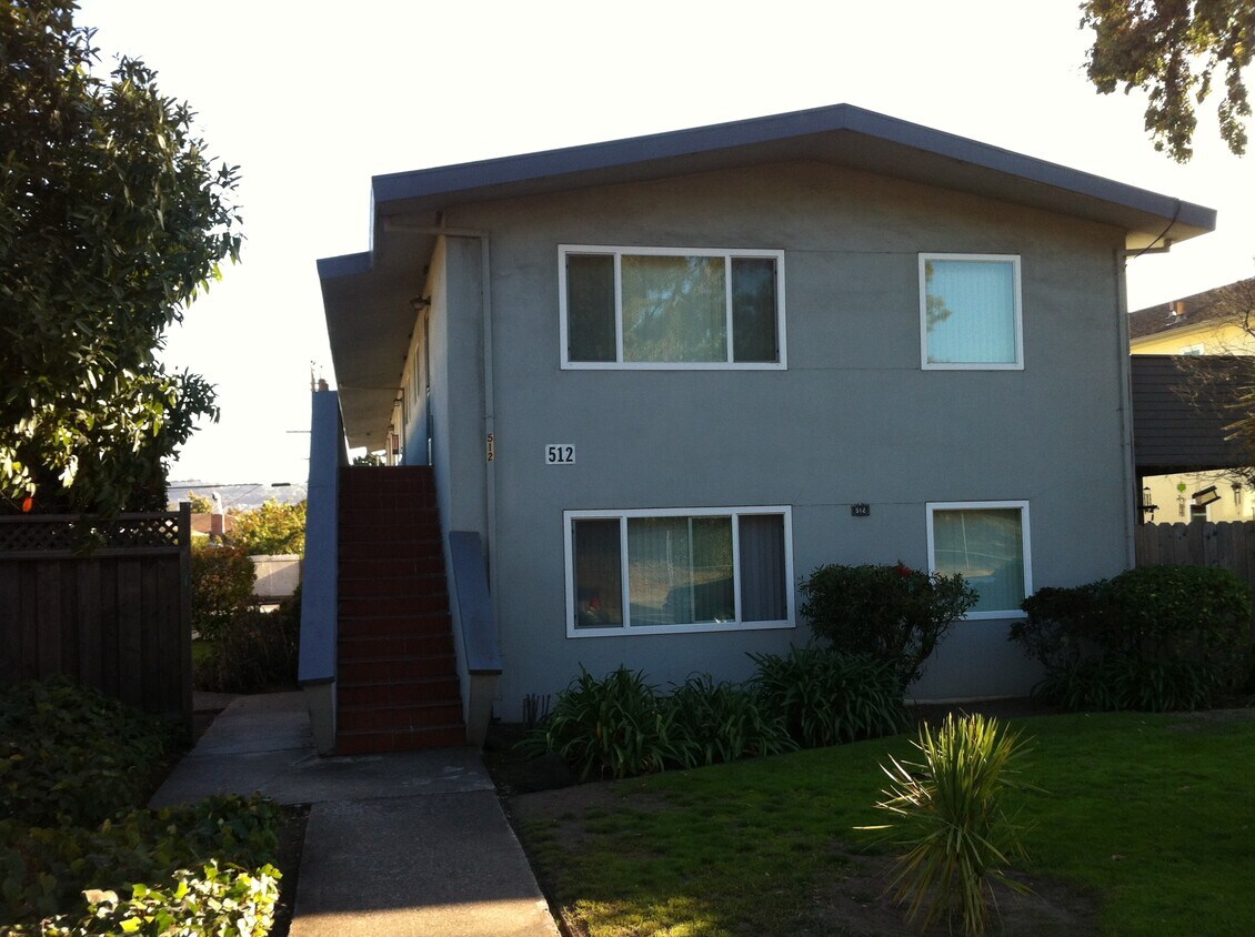 Building Photo - 512 19th Ave