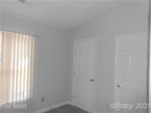 Building Photo - 7502 Crestside Ln