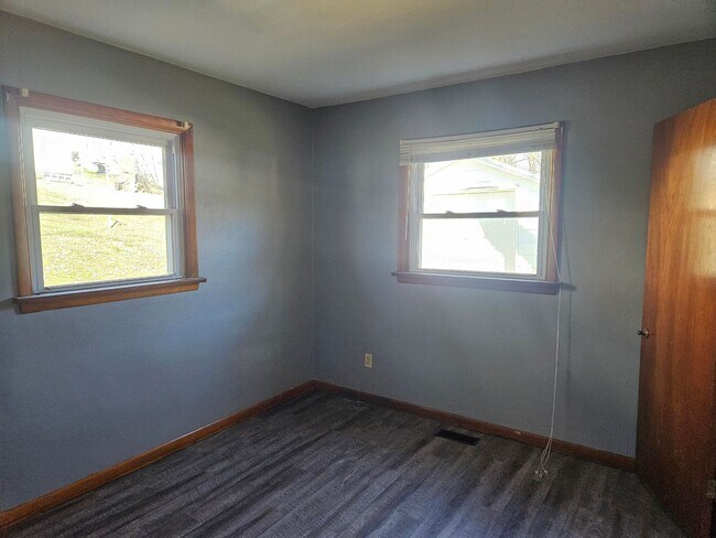 Foto del edificio - Single Family Rental Home - 3BR-1BA - New Haven MO 63068
