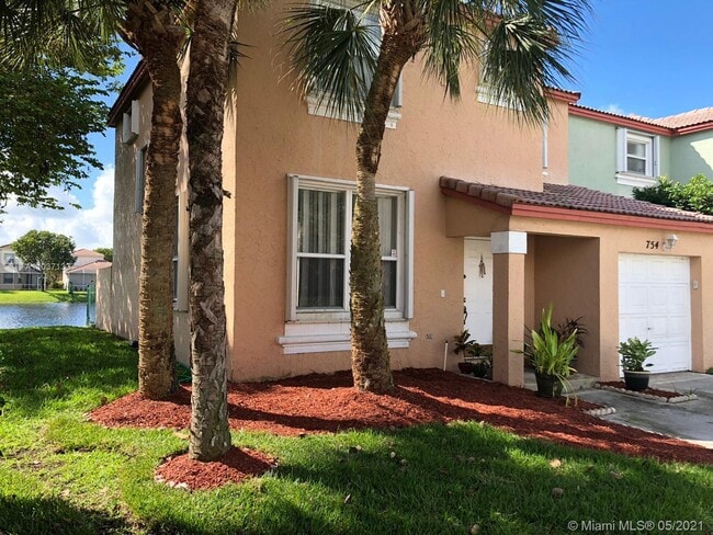 Building Photo - 754 NW 154th Ave