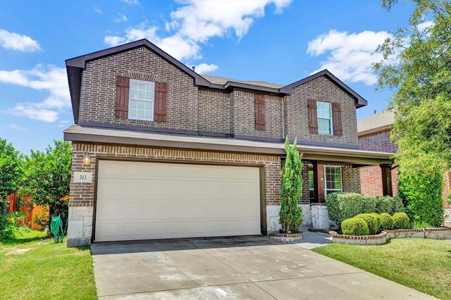 Foto principal - 313 Highland Fairway Ln