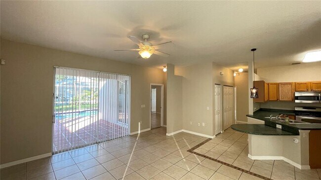 Foto del edificio - 6214 White Clover Cir