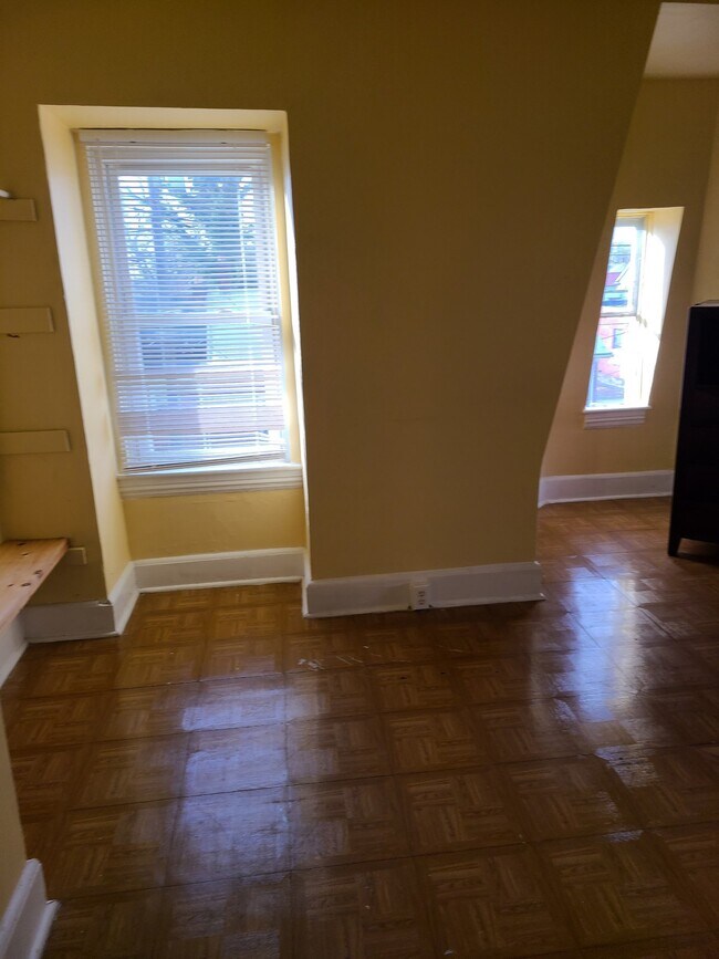 410 W King St Unit 3, Martinsburg, WV 25401 410 W King St Martinsburg