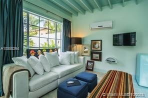 Foto del edificio - 763 NE 76th St