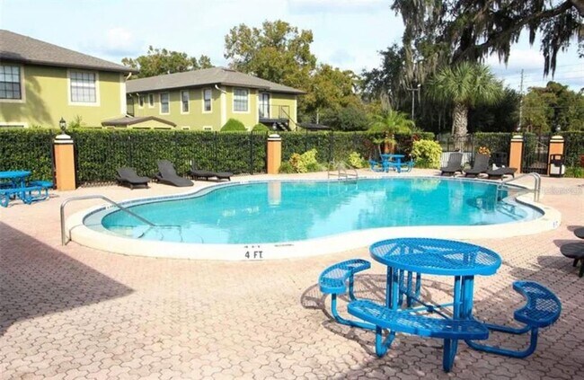 Foto del edificio - 7337 Cedar Creek Ct