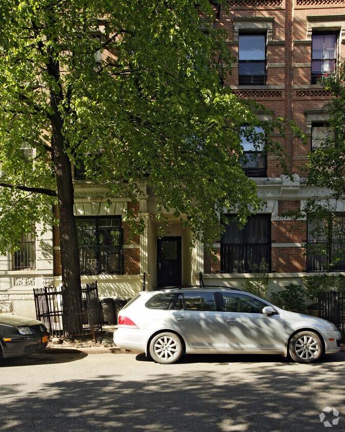 Foto del edificio - 252 E 7th St