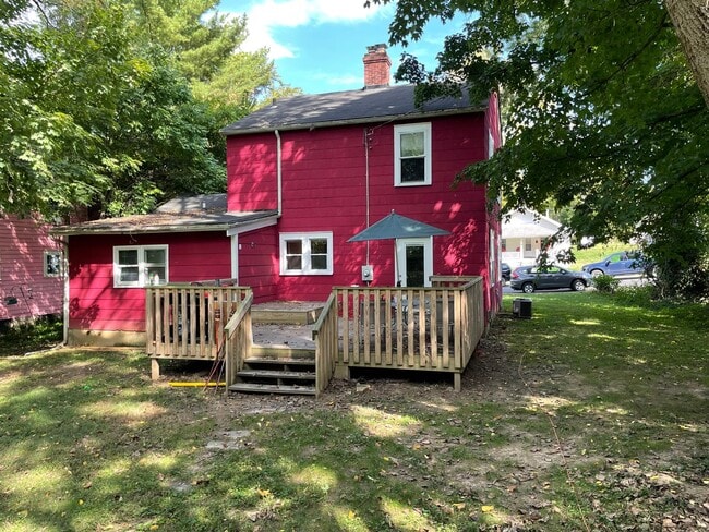 Building Photo - 311 N Jefferson St