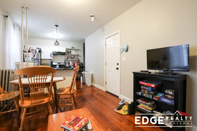Building Photo - 4 Rockledge St