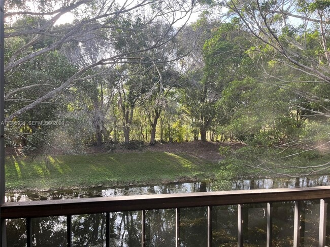 Foto del edificio - 201 Lakeview Dr