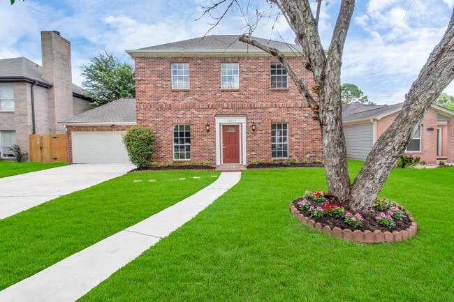 Building Photo - 12818 Chamberlain Dr