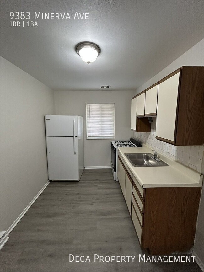 Foto del edificio - 9383 Minerva Ave