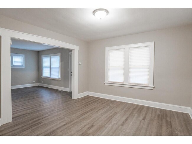 Building Photo - 3547 N Girard Ave