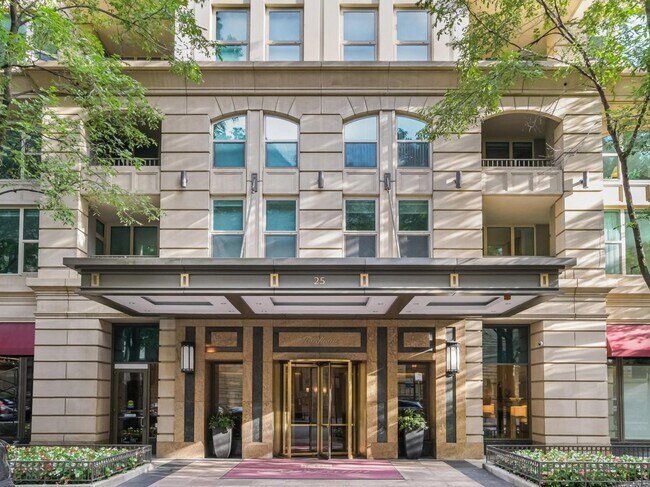 Foto del edificio - 25 E Superior St