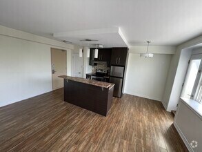 Building Photo - 1809 Lawrence Av W