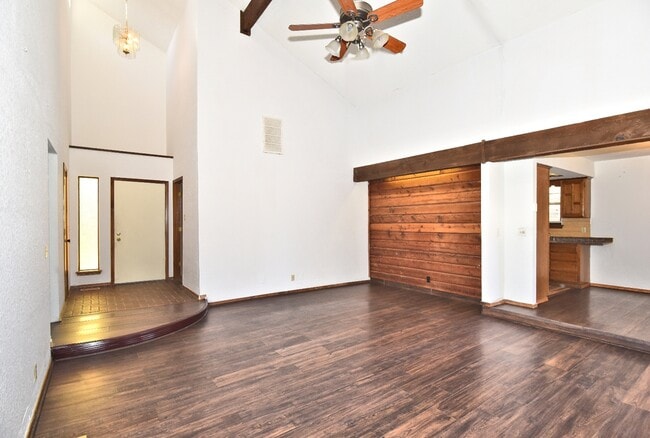 Foto del edificio - 2208 W Memphis St