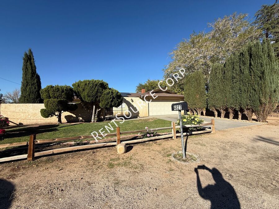 Foto del edificio - 4827 W Ave L 6