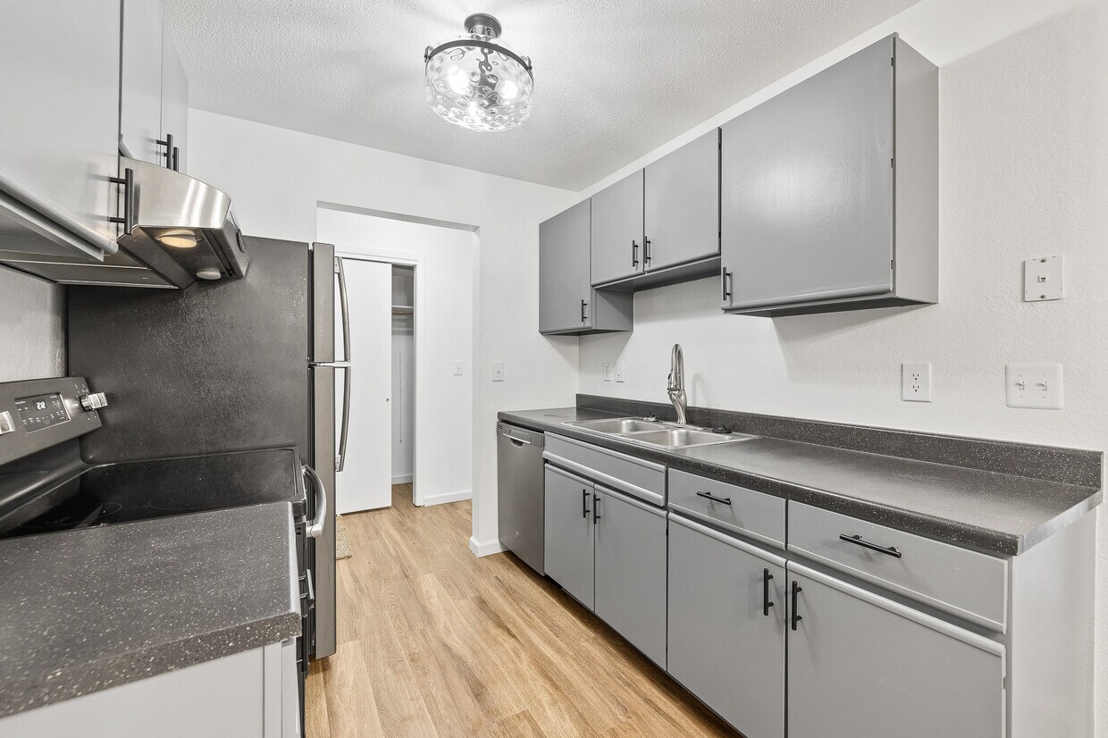 Clock Tower Gardens Apartments Apartments in Rapid City, SD