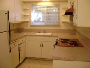 Cocina - 1233 Floribunda Ave