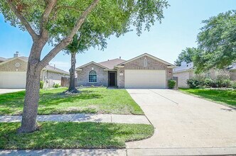 Building Photo - 14618 Rochelle Ct