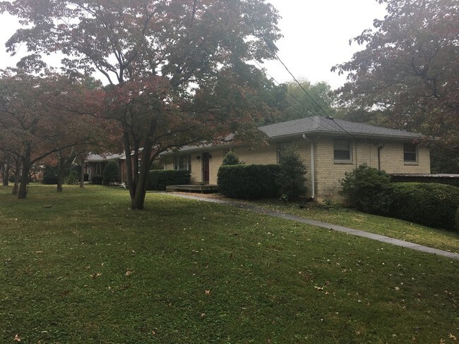 Foto del edificio - Old Hickory - 3 Bedroom - Full Basement