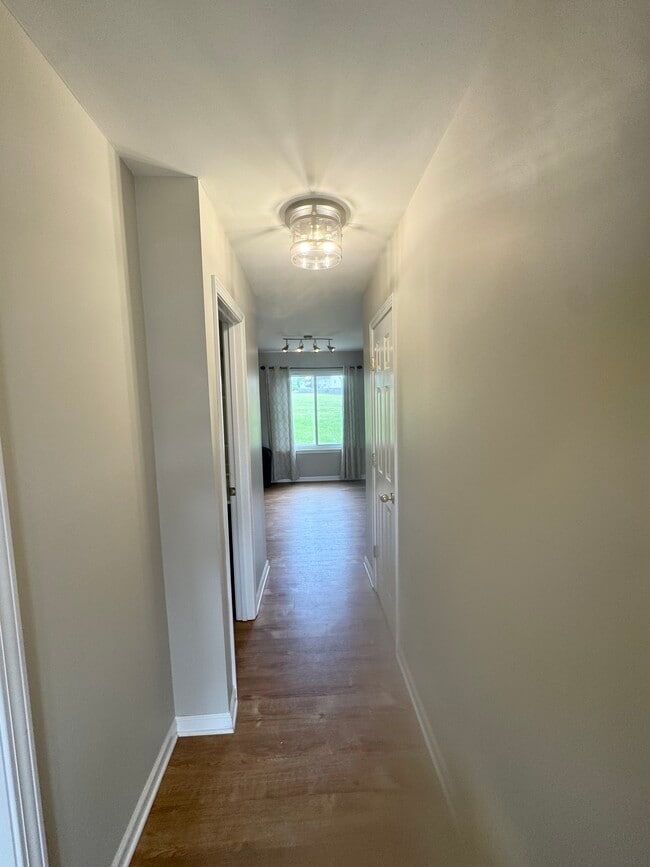 Building Photo - 4017 Cadence Dr