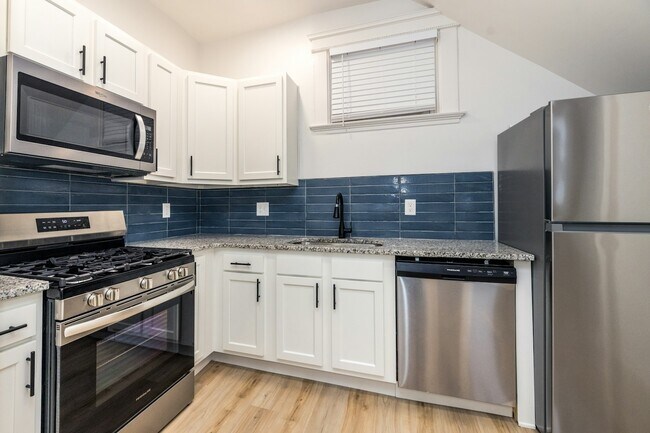 Building Photo - 3319 Fairfield Ave, Unit 1