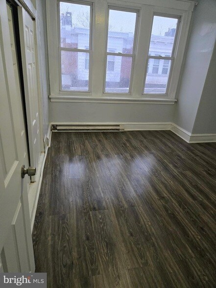 Foto del edificio - 3528 Joyce St