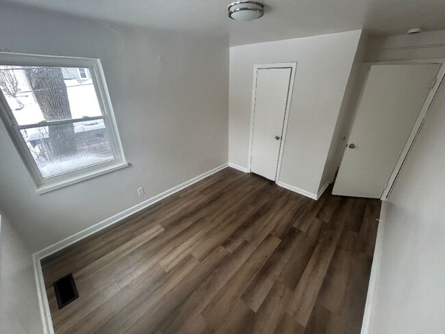 Foto del edificio - 2616 Newport Ave