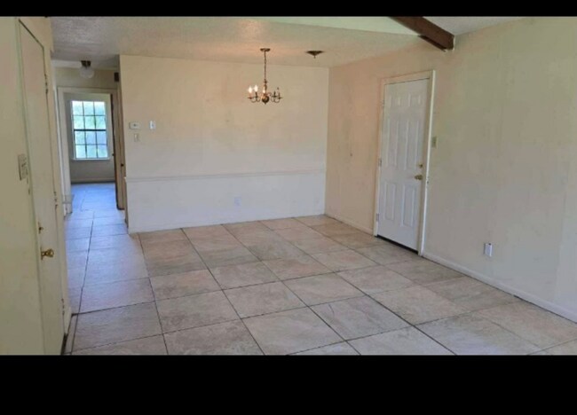 Foto del edificio - 143 S Gosnell St