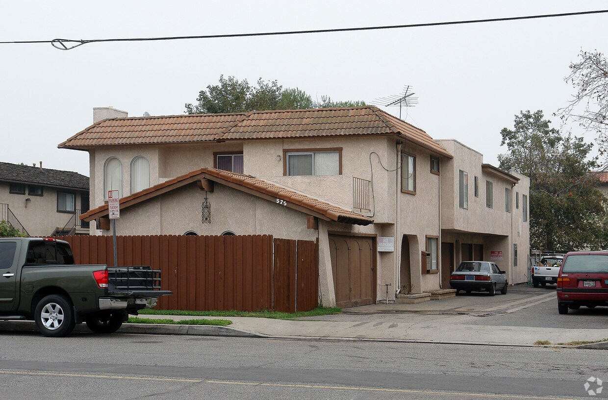 Primary Photo - 575 S Parker St