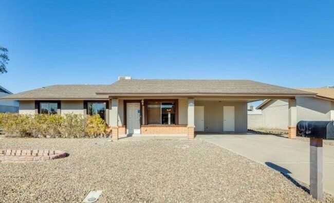 Great Chandler location with no HOA!!! - Great Chandler location with no HOA!!! House