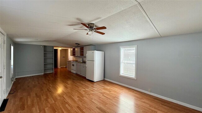 Foto del edificio - 639 Ellison Pkwy