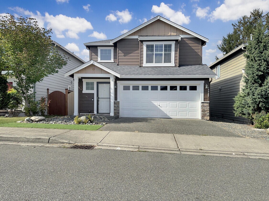 10037 3rd St NE, Lake Stevens, WA 98258 House Rental in Lake Stevens, WA