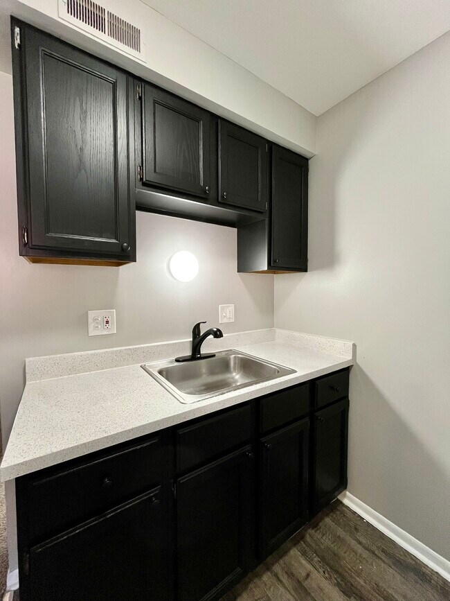 Foto del edificio - Oakwood Apartments