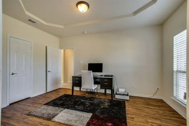 Foto del edificio - 12453 Tyler Dr