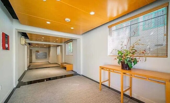 Foto del edificio - 1222 S Westgate Ave