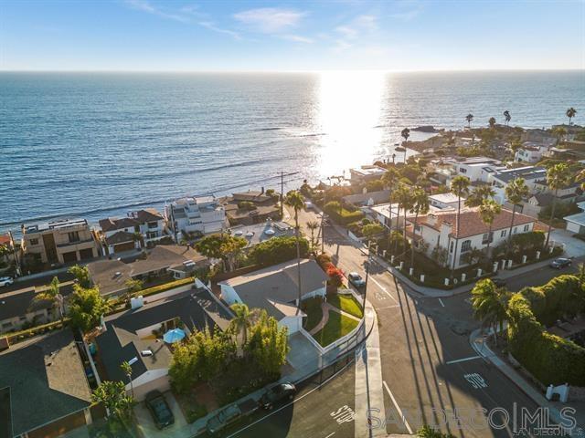 Building Photo - 5576 Chelsea Ave