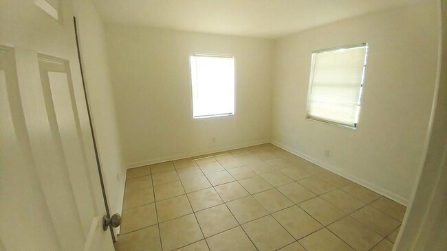 Building Photo - 5702 Briarwood Ave