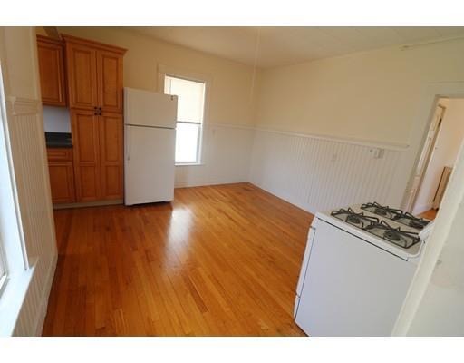 Building Photo - 14 Trask St